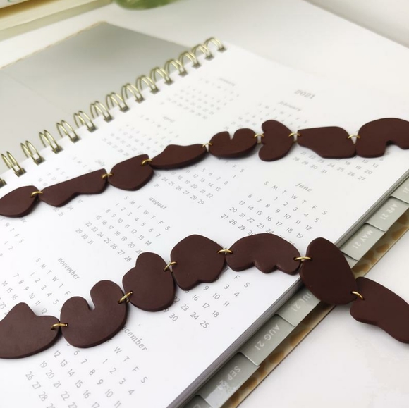 Brown Minimalistic Face Mask Chain, Mask Holder - Picture 2 of 3